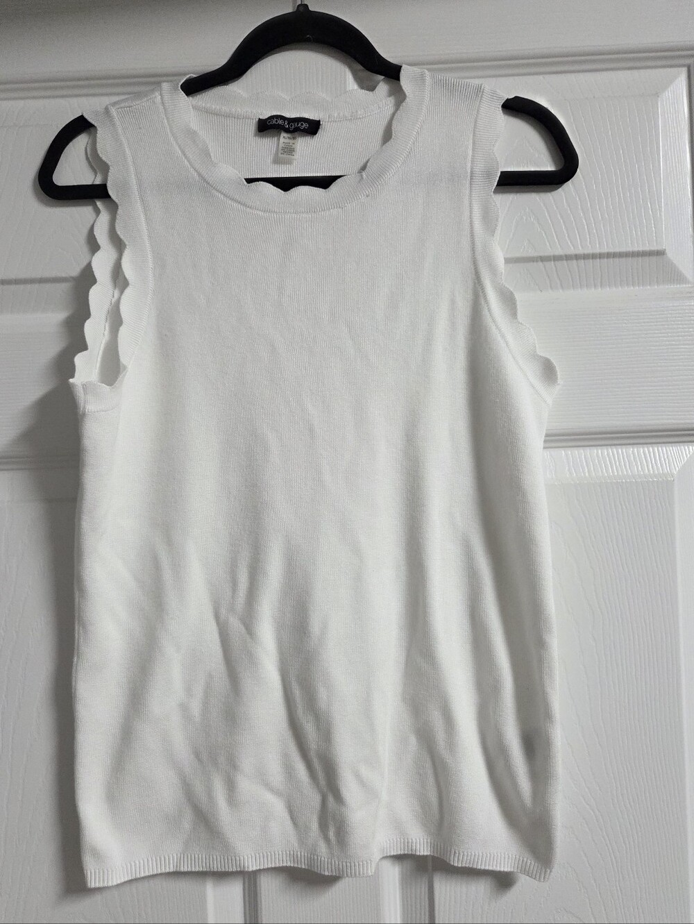 Cable And Gauge Women's White Scallop-Trim Sleeveless Knit Tank Size XL - Picture 1 of 4